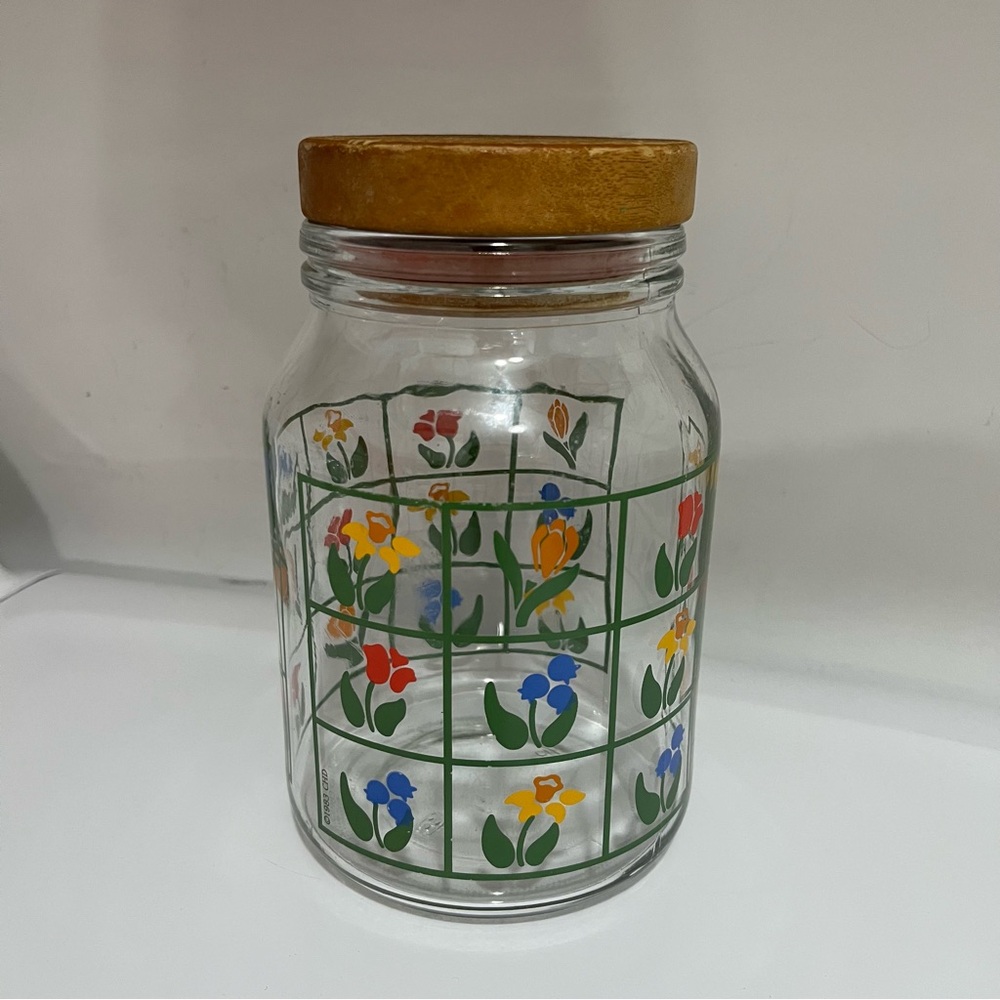 Vintage 1983 Anchor Hocking Glass “Nina" Collection Floral Windowpane Jar w/ Lid